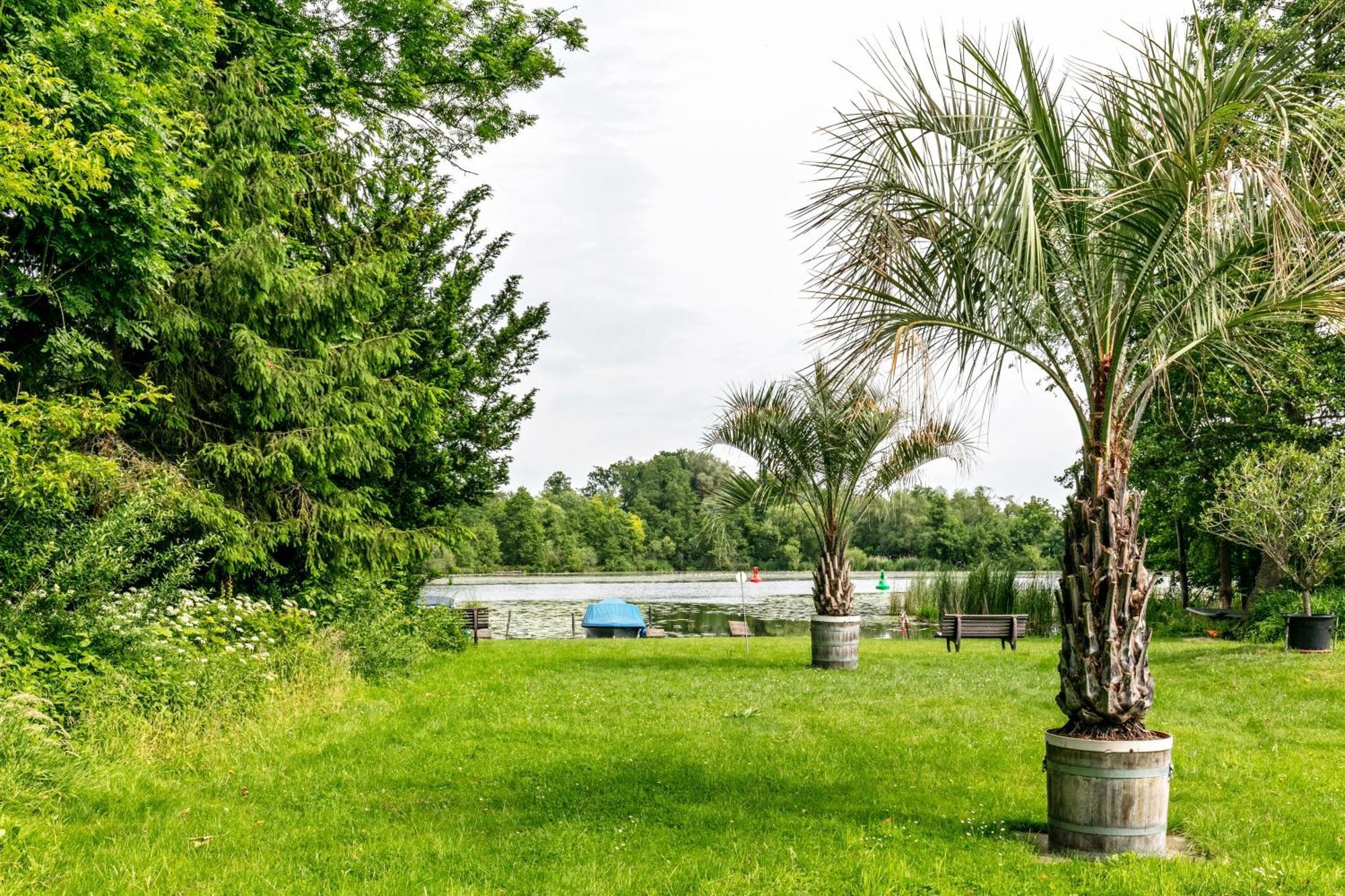 Вилла Haus Am See Кёнигс-Вустерхаузен Экстерьер фото